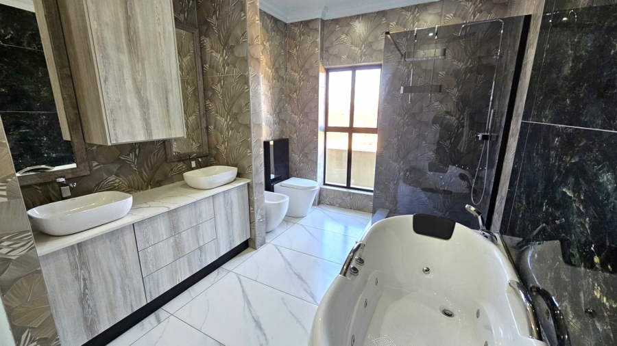 3 Bedroom Property for Sale in Estate D Afrique North West